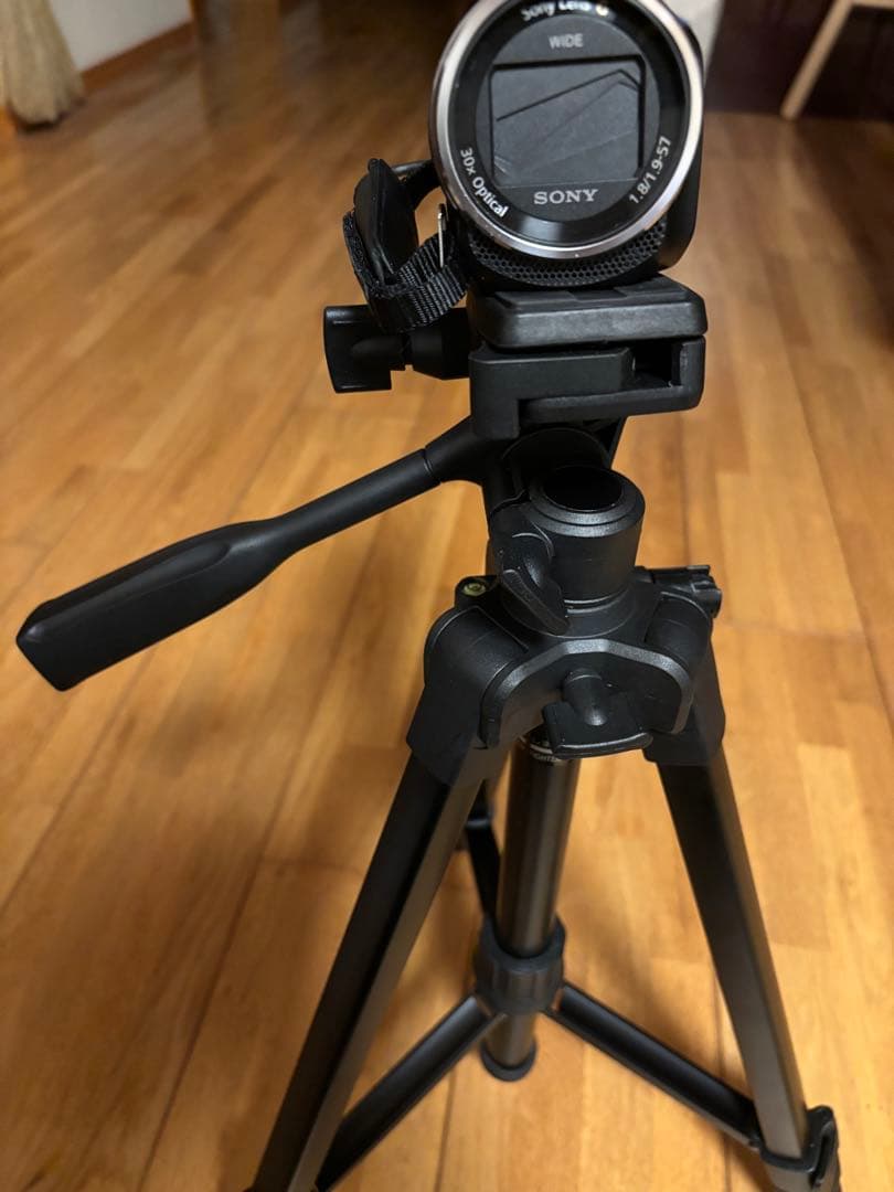 【美品】【三脚付き】SONY HDR-CX675