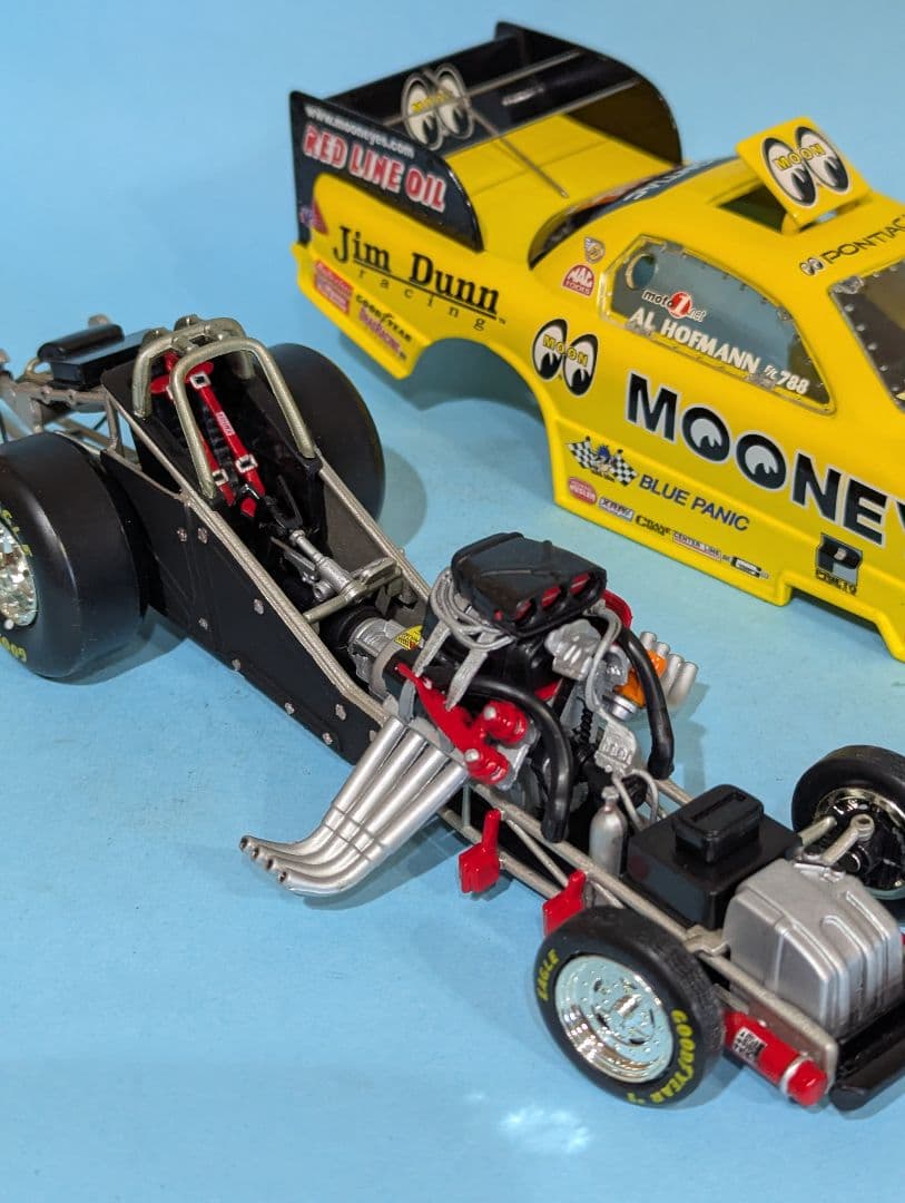 Moon eyes Funny Car 2001年限定版