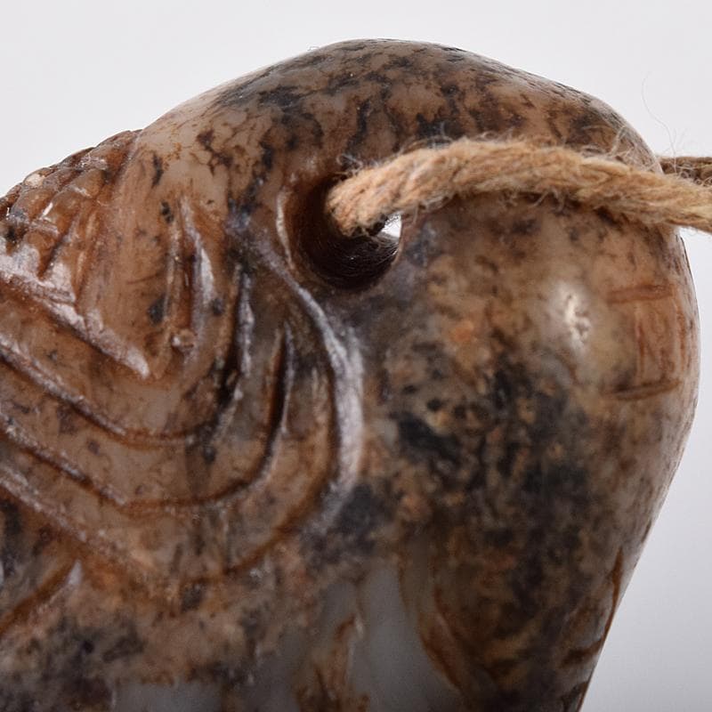 中国　玉石彫刻　漢詩刻　根付　紙鎮　置物　C　8331E