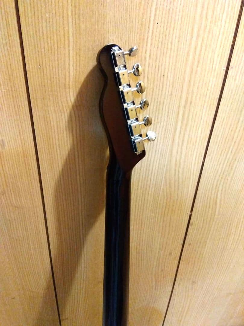 ユ*ゴ様 ホワイト セミホロウボディ エレキギター