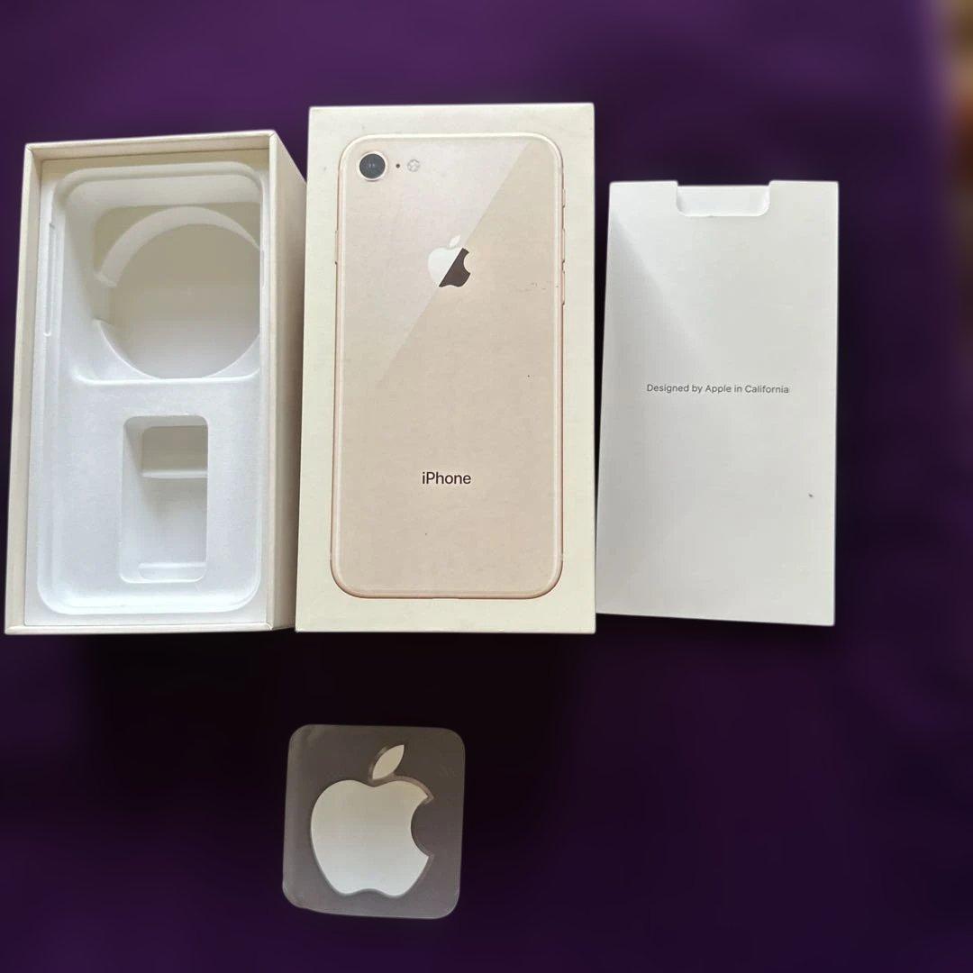 iphon 8 ゴールド　64GB