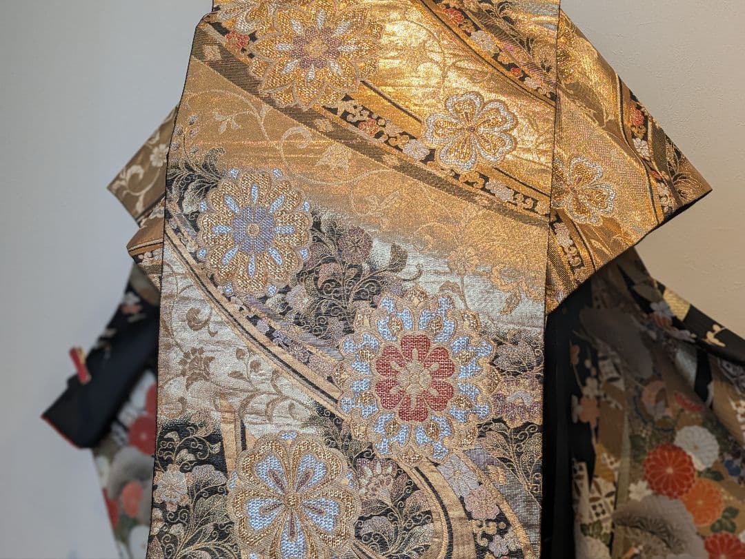 ྈ ྈ様 振袖フルセット 身丈173裄68 ロング丈 黒 古典柄 金彩 成人式