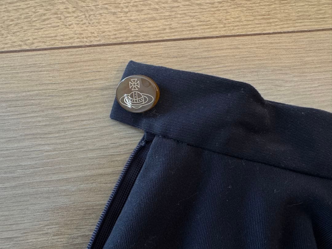 最終値下げ 美品 ヴィヴィアンウエストウッド　ヘムライン ランダム フレア