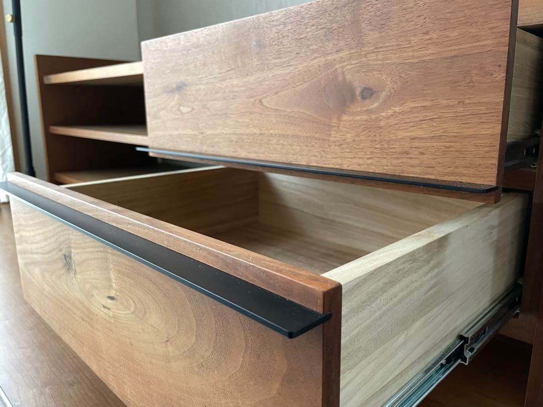 天然木テレビ台　アンティーク　テレビボード　広島