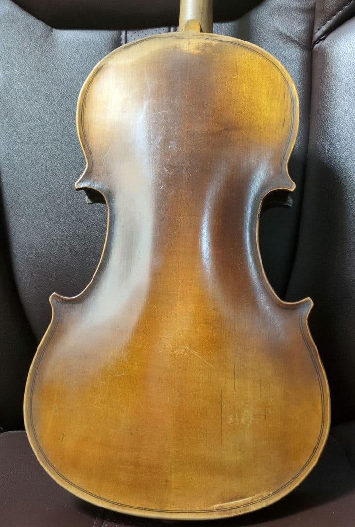 バイオリン本体　オーストリア　楽器
