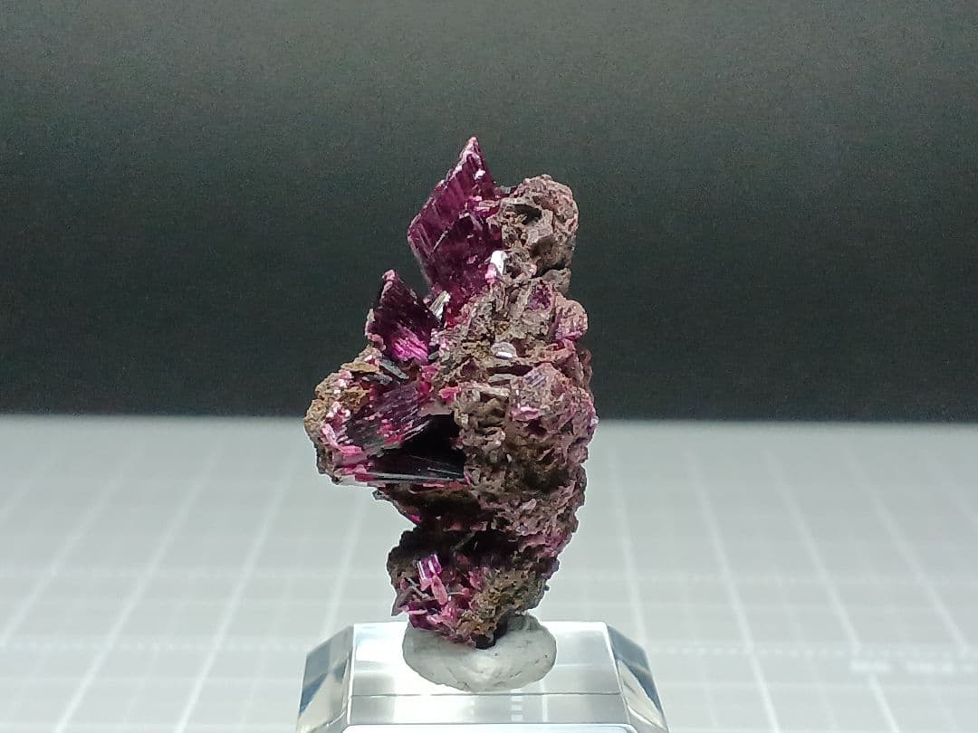 だいき　エリスライト　原石　コバルト華　鉱物標本