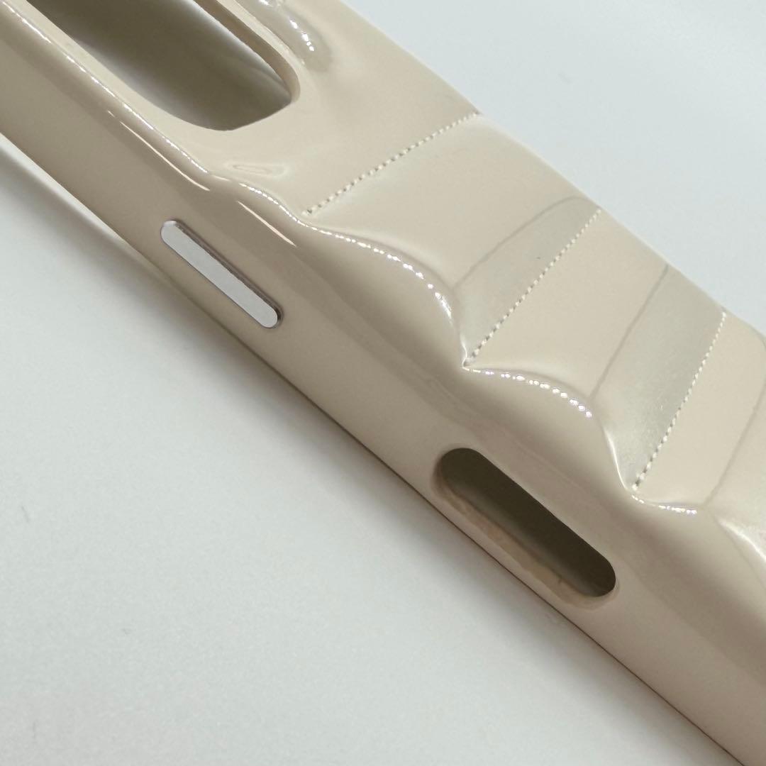 Urban Sophistication うさぎ iPhone16 Pro