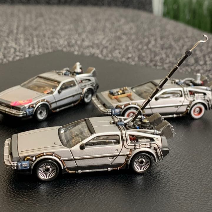 キャラウィール　1/64デロリアンⅠ〜Ⅲ　カスタム品　バックトゥーザフューチャー