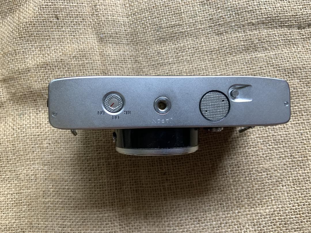 Minolta SR-7 一眼レフカメラとカメラケース