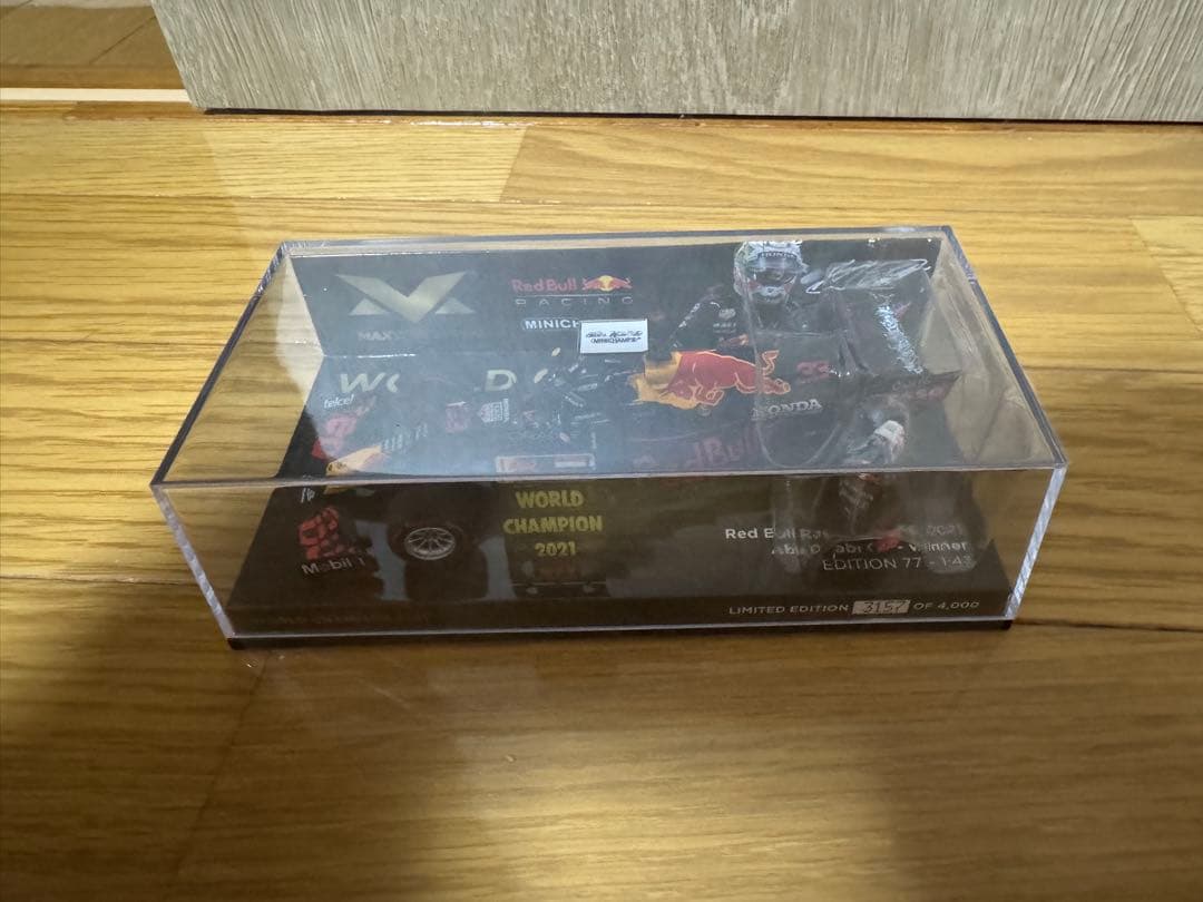 ミニチャンプス　1/43 レッドブル　マックス・フェルスタッペン