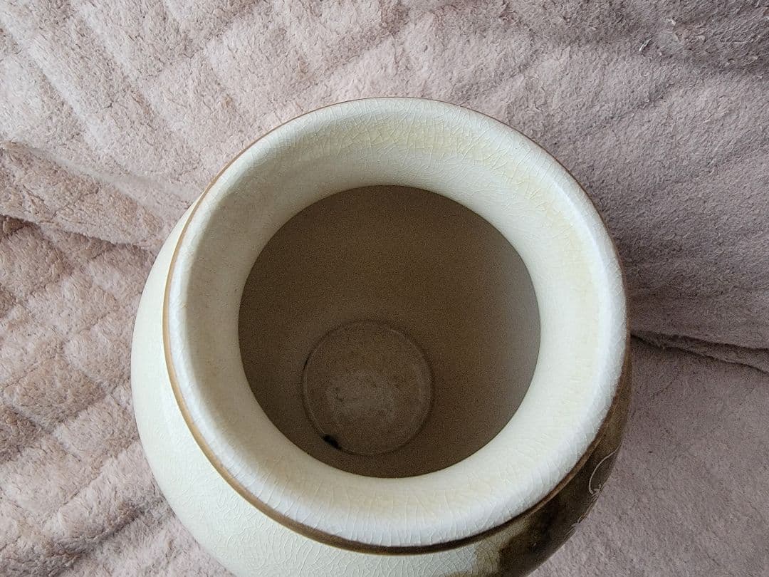 ドラゴン装飾 陶器花瓶