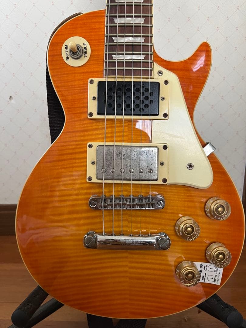 GR 限定モデル アンプ内蔵ギター オレンジ