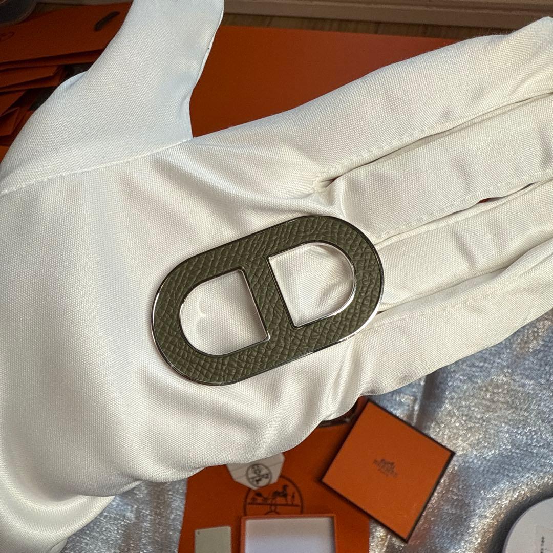 新品未使用エルメスブローチ シェーヌ・ダンクル　グレー系　ヴェール・ヴェロネーズ