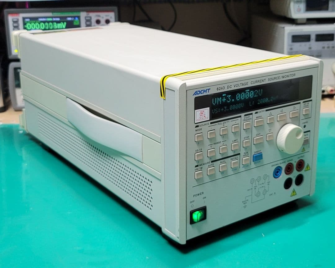 精度良 ADCMT 6243 DC VOLTAGE/CURRENT SOURCE