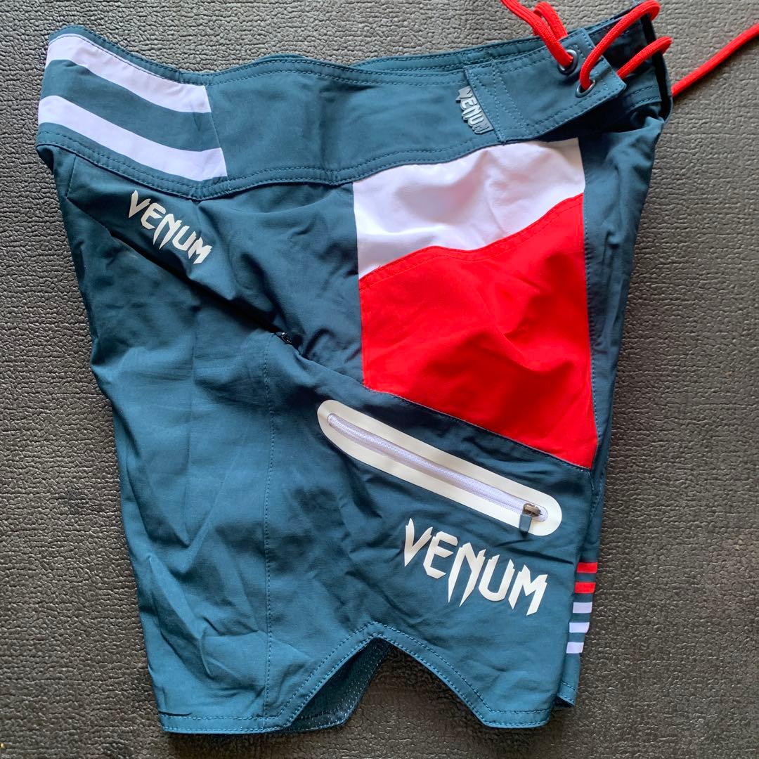 VENUM ヴェヌム ヴェナム サーフパンツ カーゴパンツ 紺×赤 Mサイズ相当