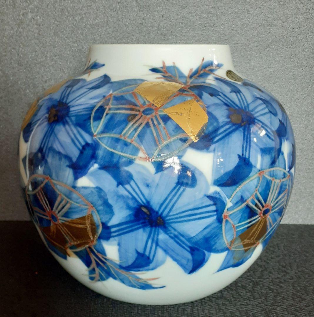 【日本工芸会正会員】有田焼　琥山窯　名工【小野祥瓷】作　染付金彩壺　姉　小野珀子