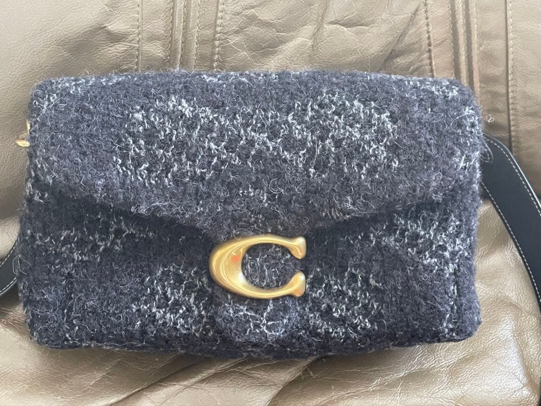 コーチショルダーバッグ　限定品