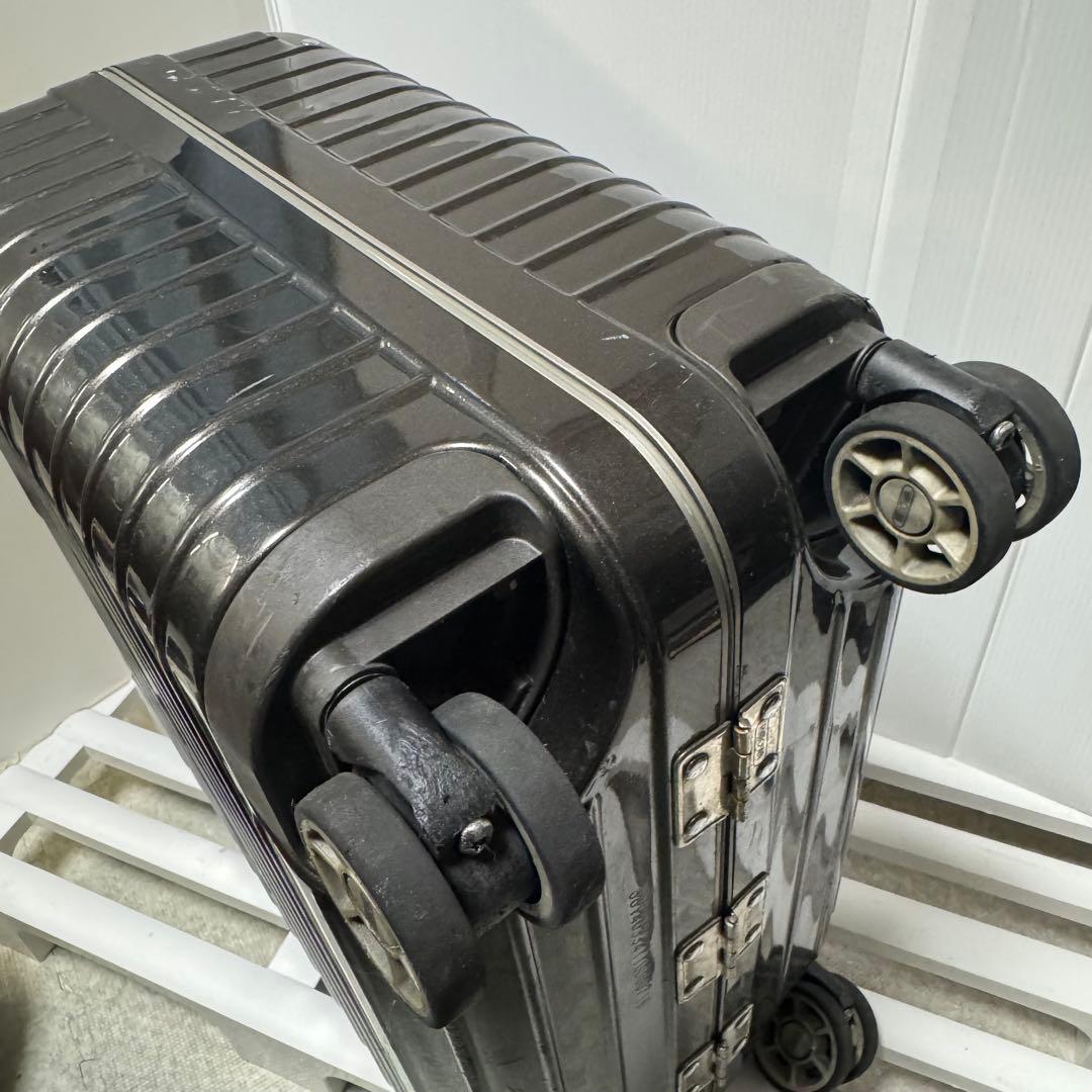 リモワ リンボ 27L (要修理)