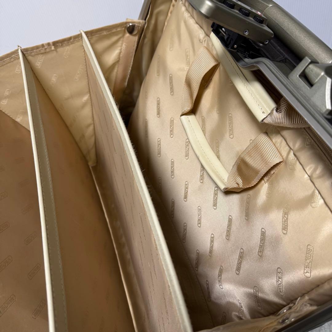 リモワ リンボ 27L (要修理)