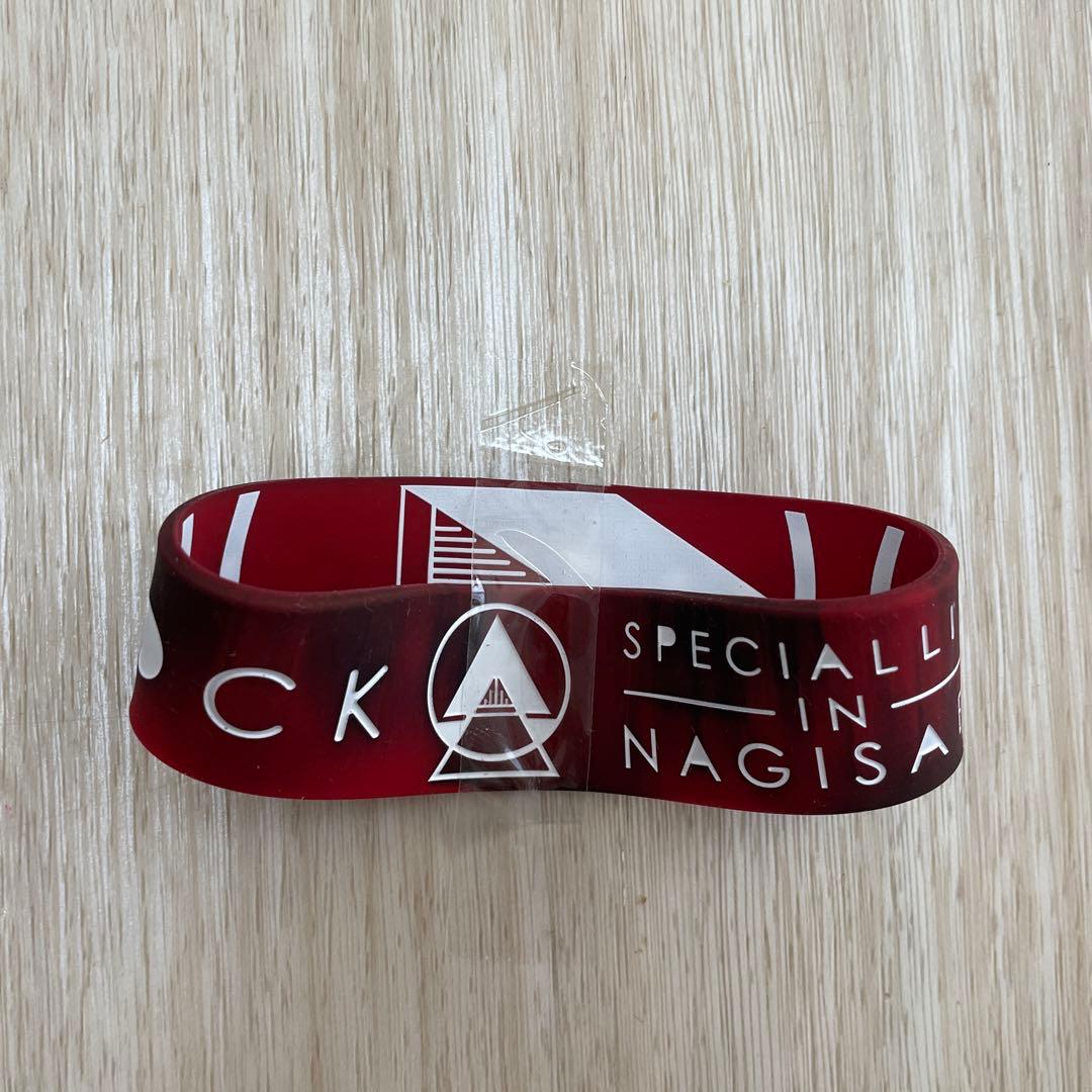 ワンオク【Tカード新品・Tシャツ3枚・アームバンド4個】どどーんと大放出‼️