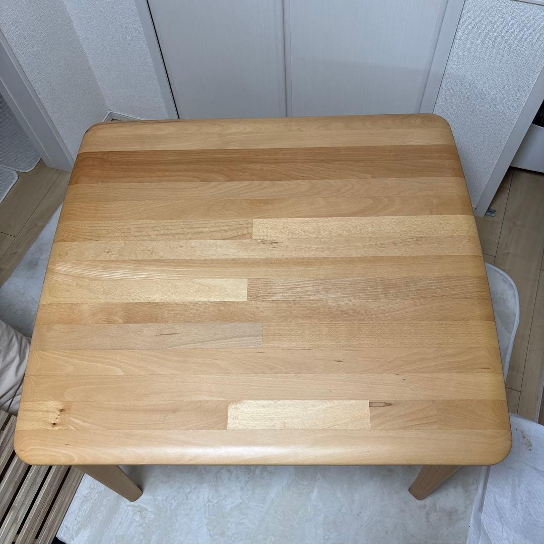 ニトリ　テーブル