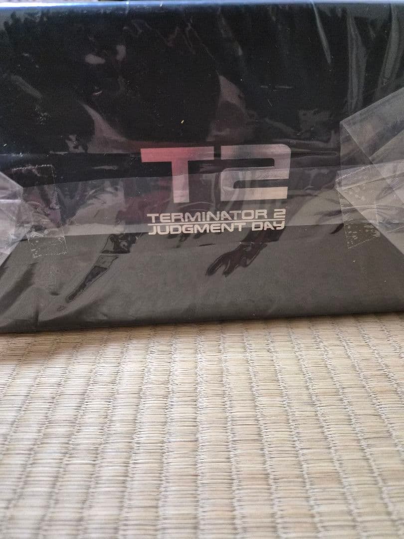 ホットトイズ ターミネーター2 T-800 バトルダメージ/2.0版