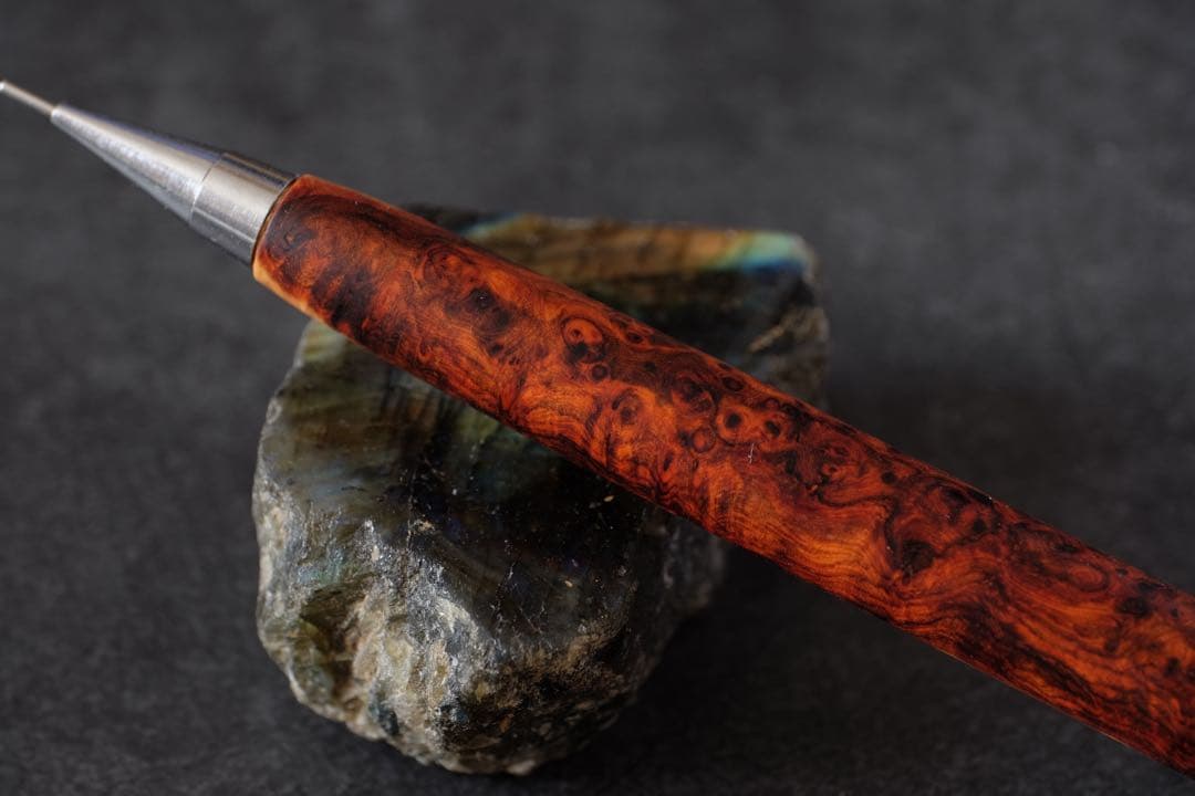 PG5木軸カスタム0213　高村杢工房 製図用シャープペンシル　極上花梨瘤紅白