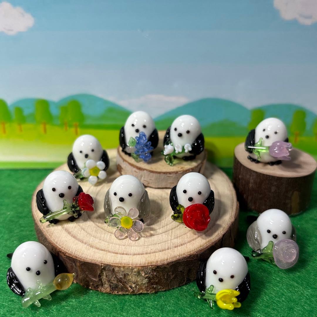 シマエナガとお花　ガラス細工　ミニチュア