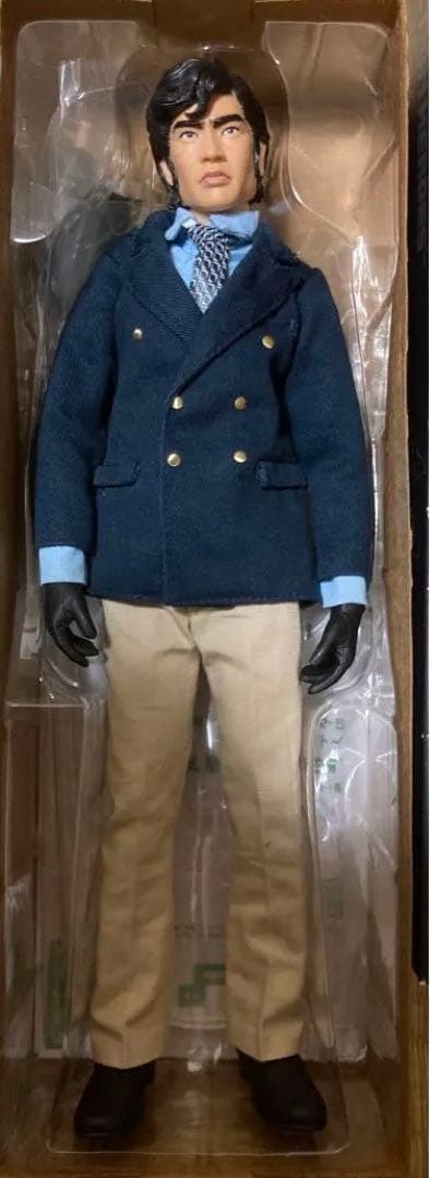 メディコム・トイ　仮面ライダー　RAH 本郷猛　紺ブレザー