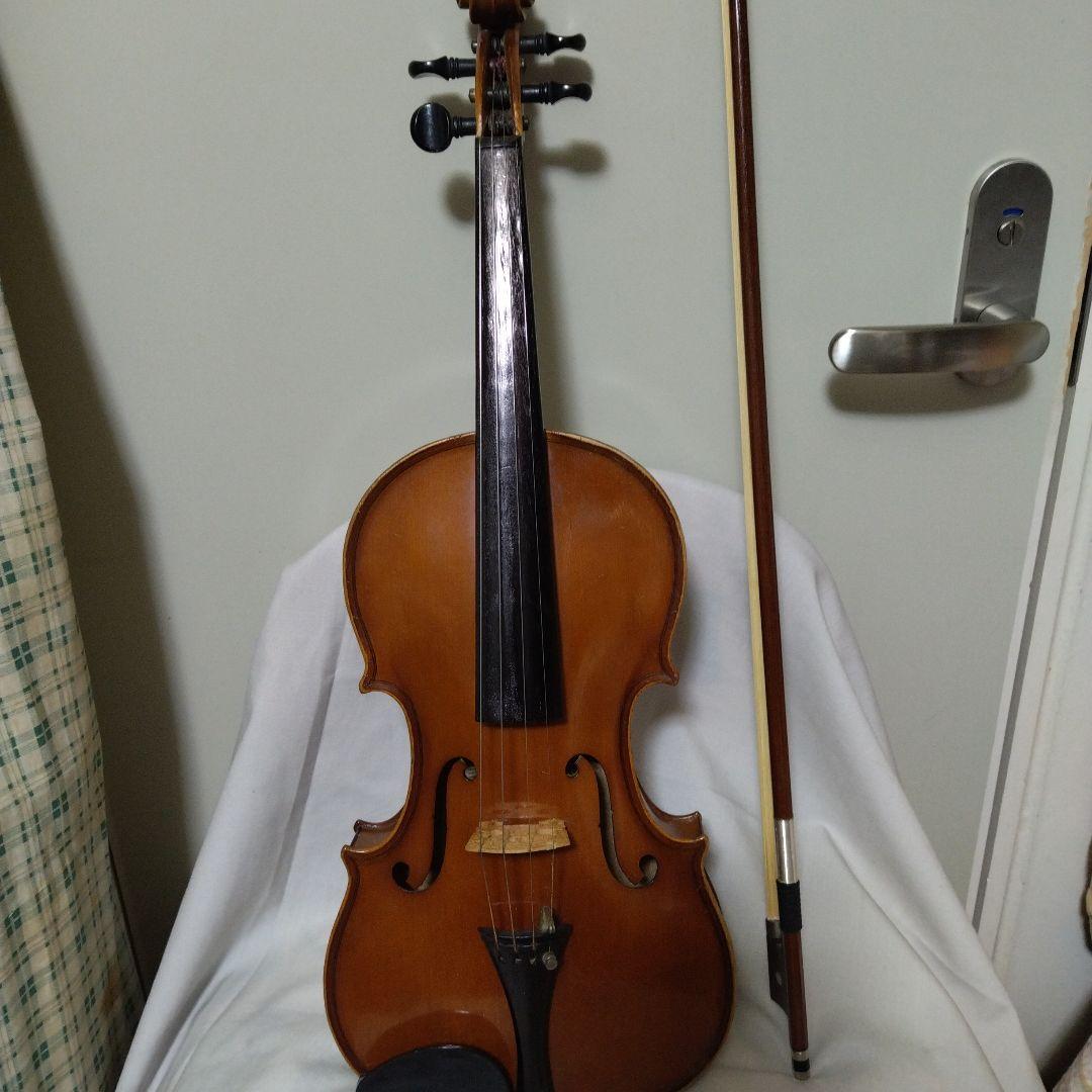 ♥大特価♥スズキバイオリン4/4 NO．4 　1952年製　大人用弓ケース松脂付