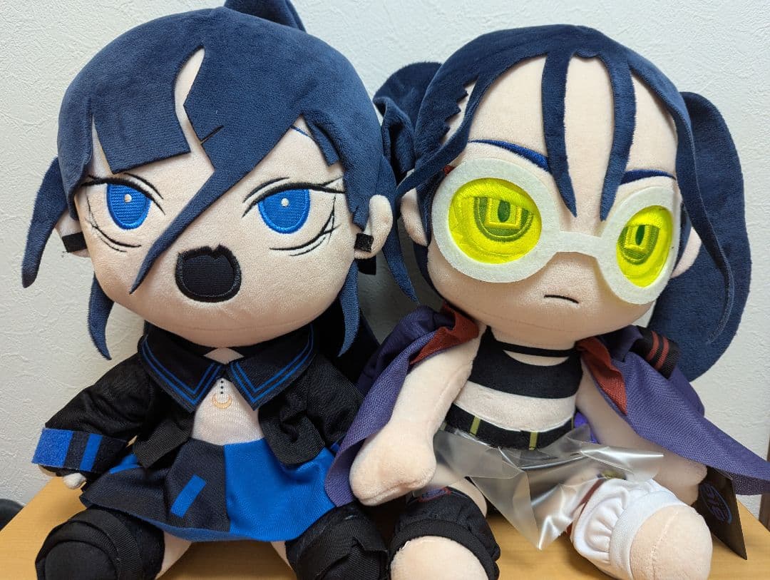 Ado BIGぬいぐるみ　ラウンドワン限定　2体セット