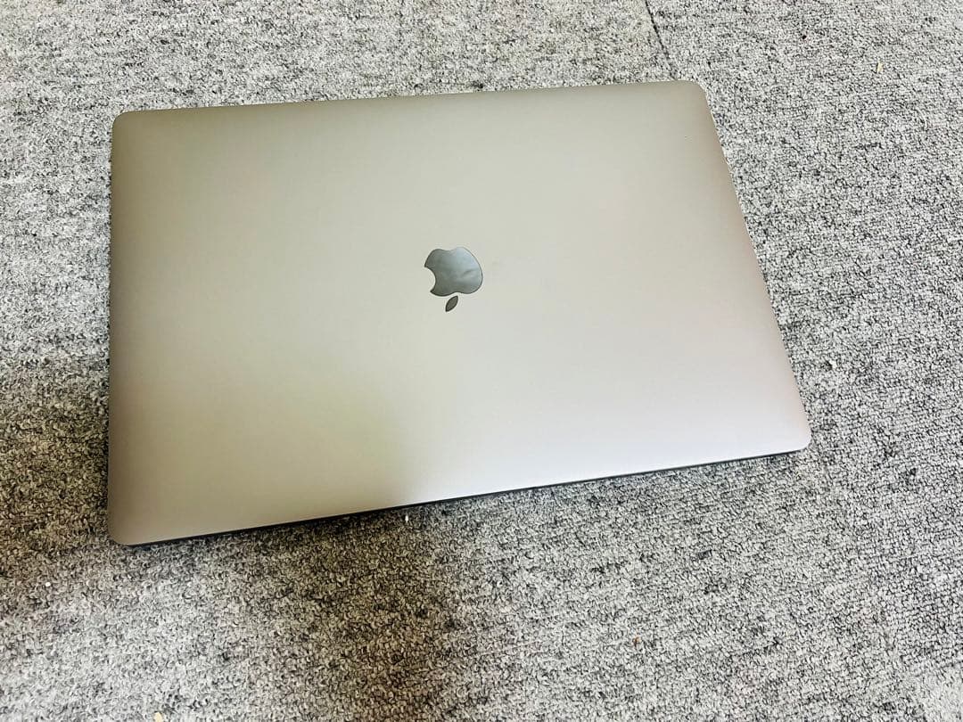 Macbook Pro 16インチ 2019 i9 64gb 1TB