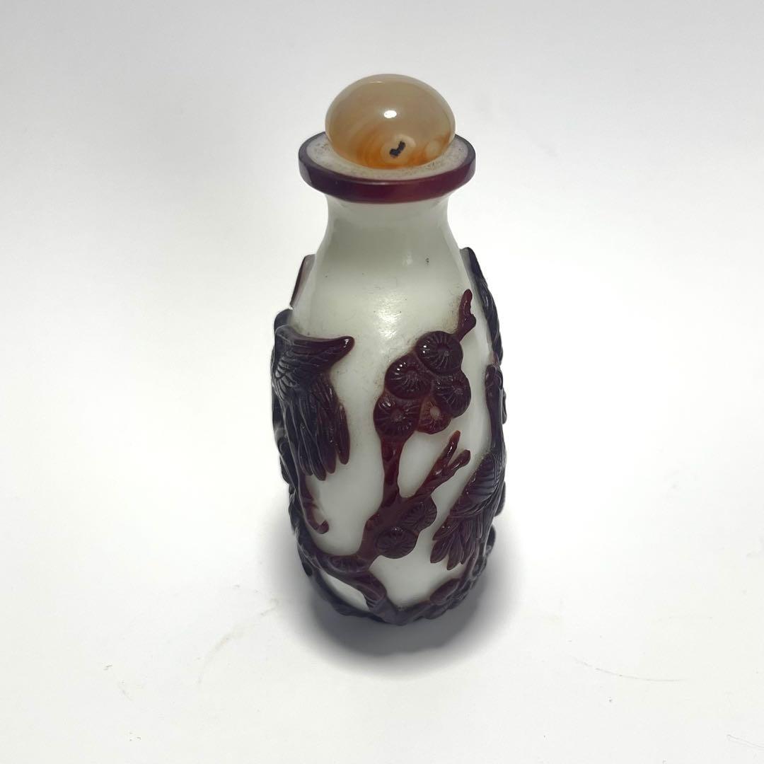 鼻煙壺　中国骨董　鶴の彫刻付き