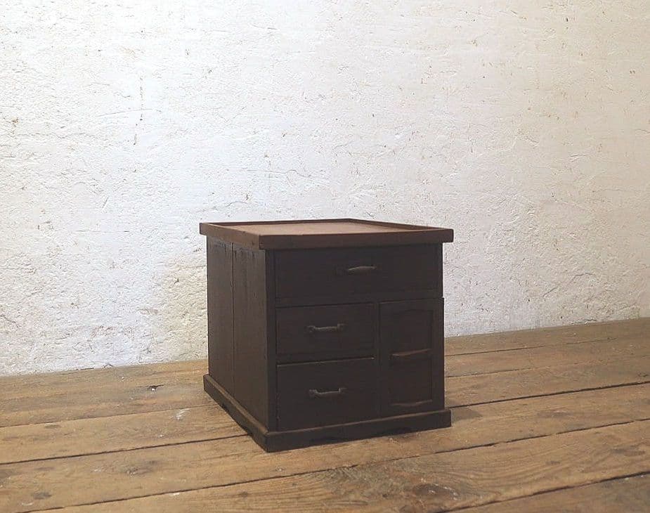 1352 小ぶりな収納棚　小引き出し　ケース　レトロ　小物入れ　アンティーク