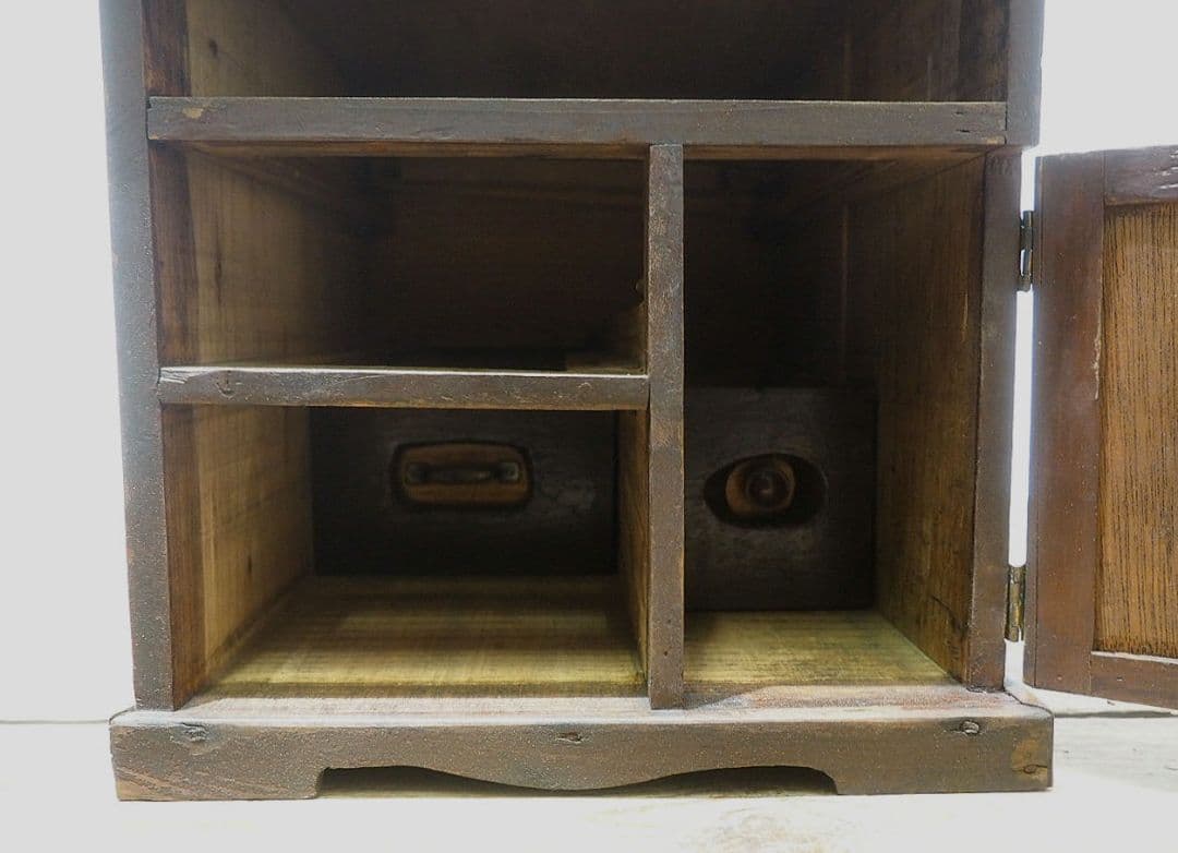 1352 小ぶりな収納棚　小引き出し　ケース　レトロ　小物入れ　アンティーク