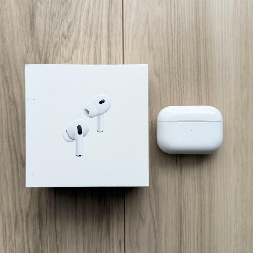 Apple AirPods Pro（第2世代）イヤホン Lightning端子