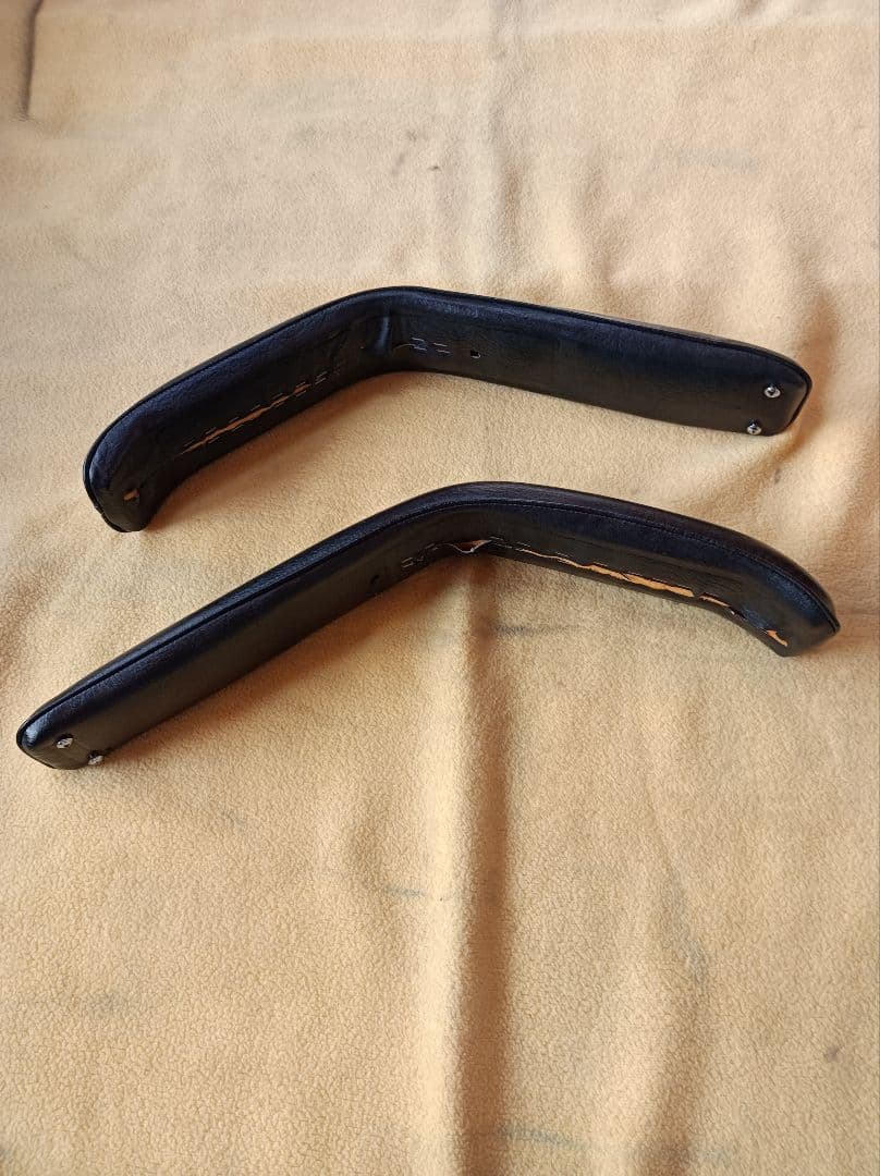 理容機器　新明和ウィズ椅子　レザー部分一式