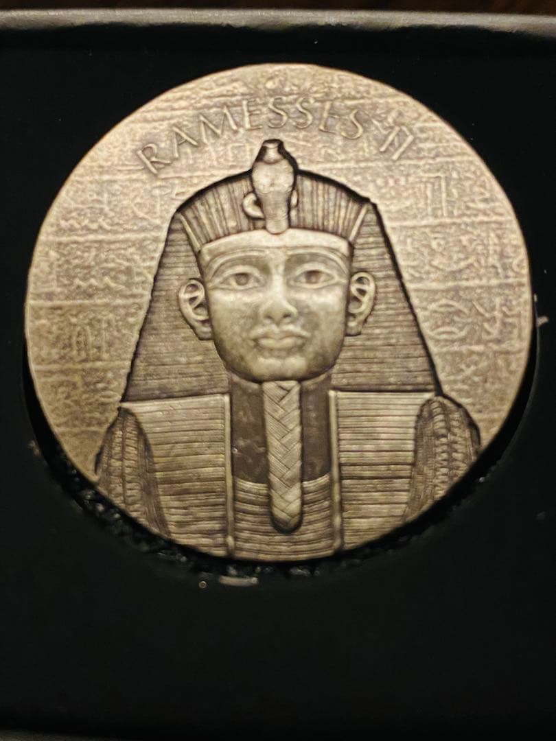 2017年 (新品)チャド「エジプト・エジプト神話のラムセス２世」純銀 2オンス