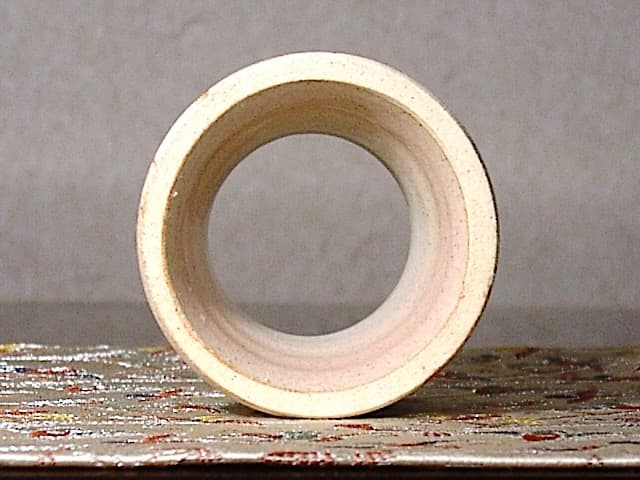 萩焼　表千家十三世即中斎宗左花押　松葉　蓋置　無傷　保護箱。