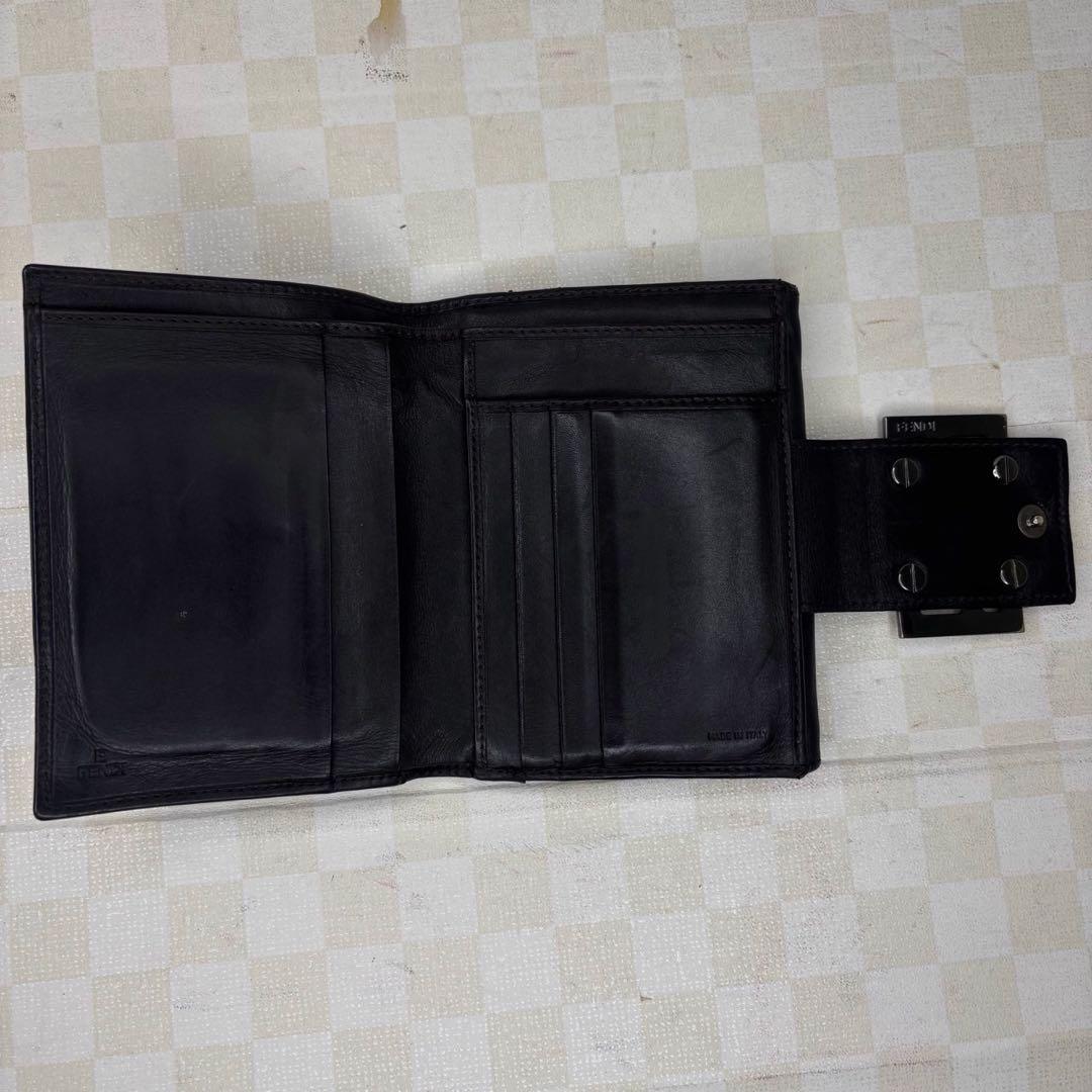 極美品　FENDI フェンディ　財布　二つ折り　M63