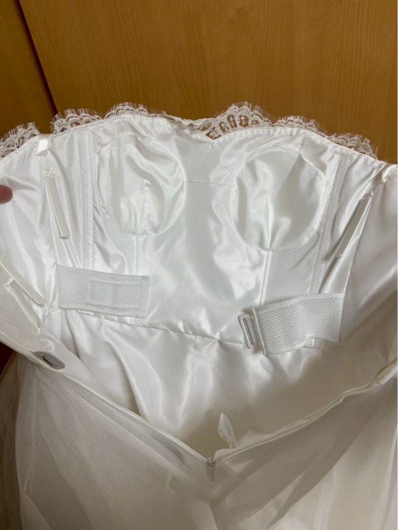 ホワイト Aライン ウェディングドレス