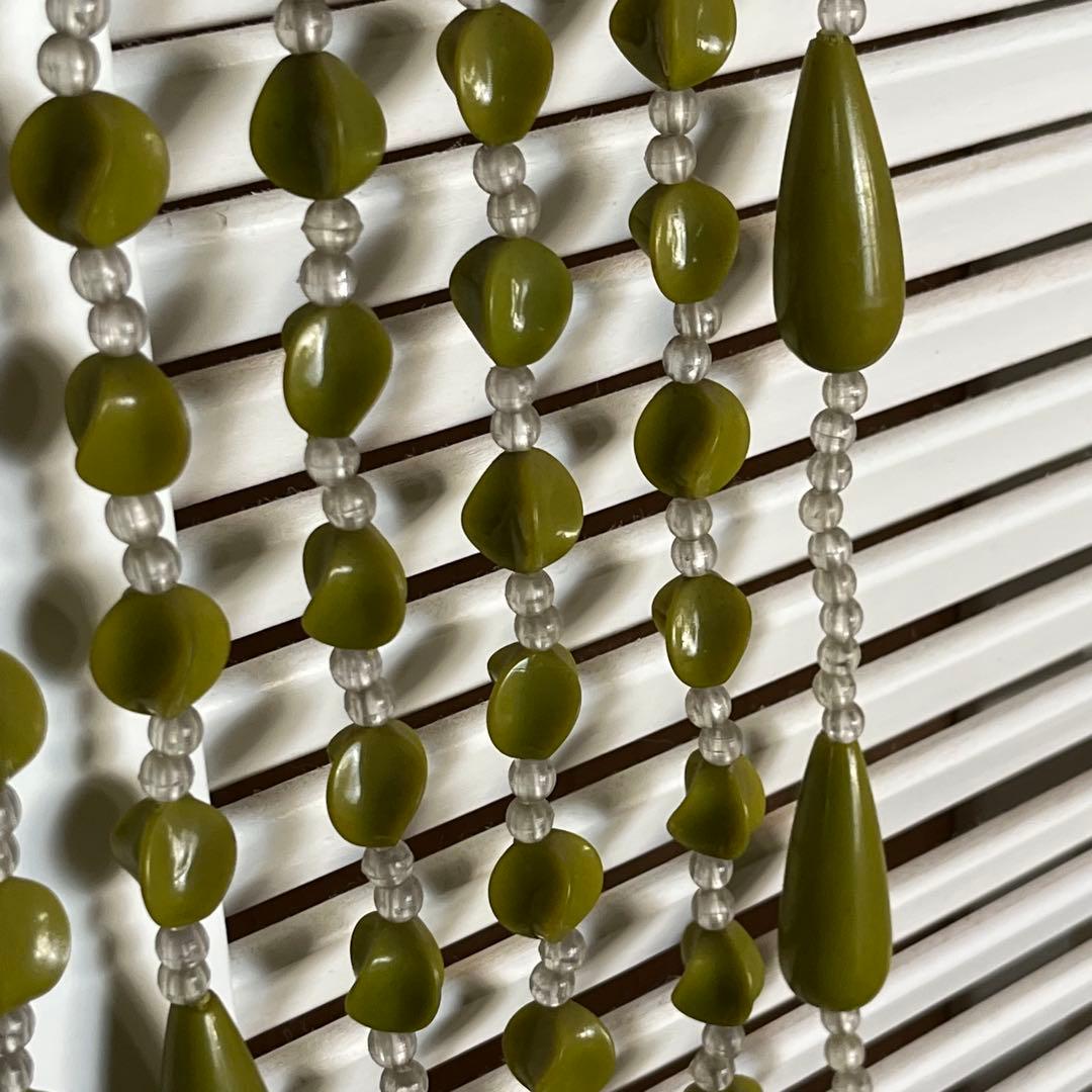 【昭和レトロ】珠のれん　カーキ　ビーズ　レトロポップ　当時物【匿名発送】