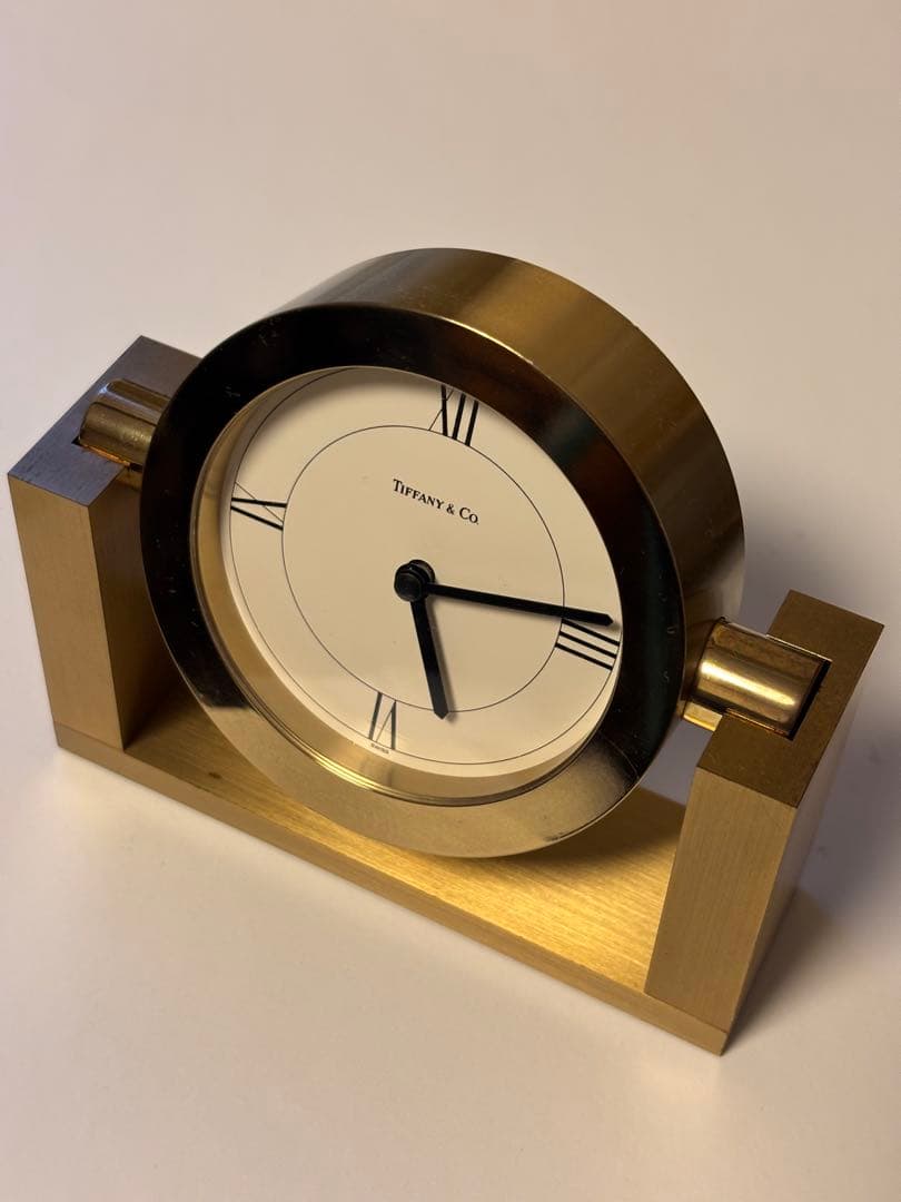 美品ティファニーTiffany & Co. 置時計稼働中です