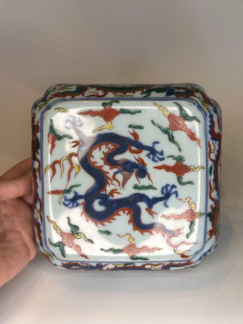 本mercy！中国 明代 大明嘉靖年製 五彩 龍文 蓋盒 四面龍文 骨董品