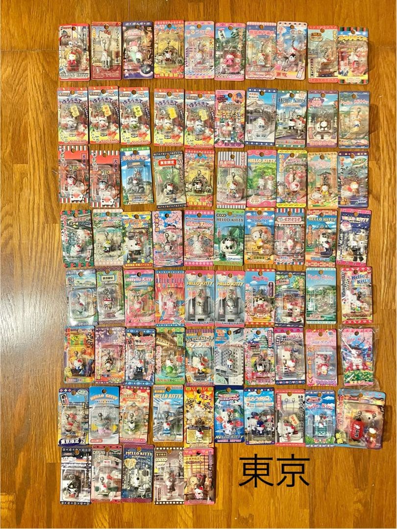 ハローキティご当地　まとめ売り約908個
