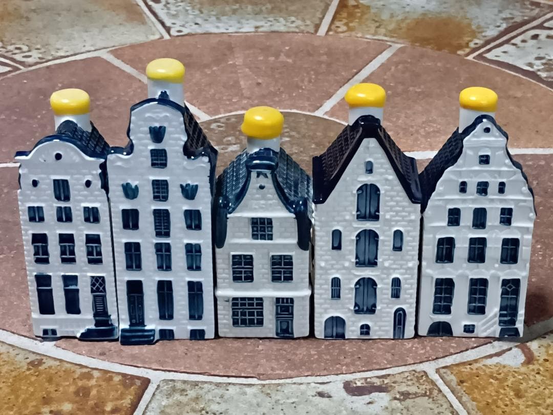 KLMオランダ航空のデルフトブルーのミニチュアハウス No.4