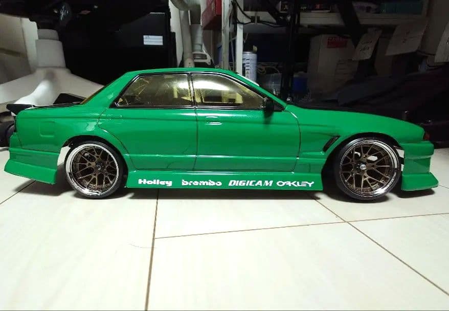 パンドラ　スカイラインR32 4ドア　ボディ