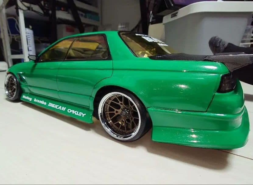 パンドラ　スカイラインR32 4ドア　ボディ