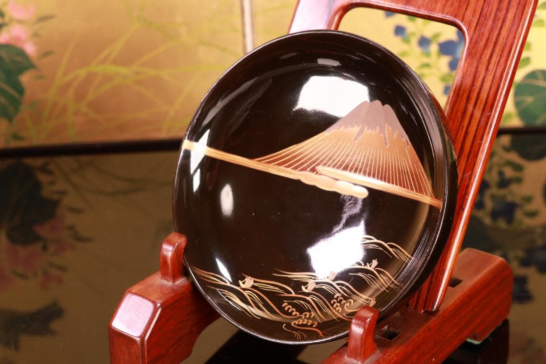 BJ021　時代輪島　雲上富士図金蒔絵　吸物椀　五客　木製　茶道具　懐石　菓子