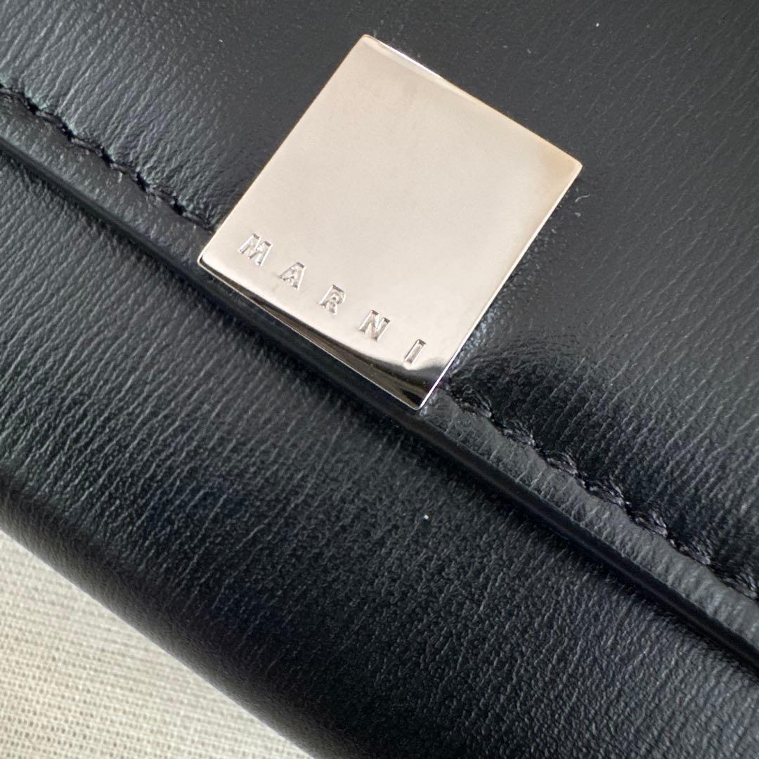 お値下げ中！未使用品　マルニ　MARNI ブラック 三つ折り財布